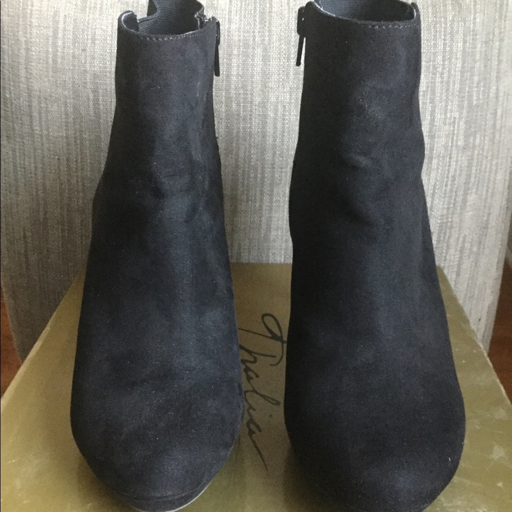 Ankle boots